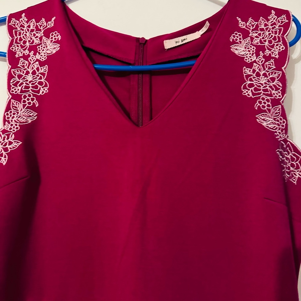 Mi ami dress size M colour dark pink